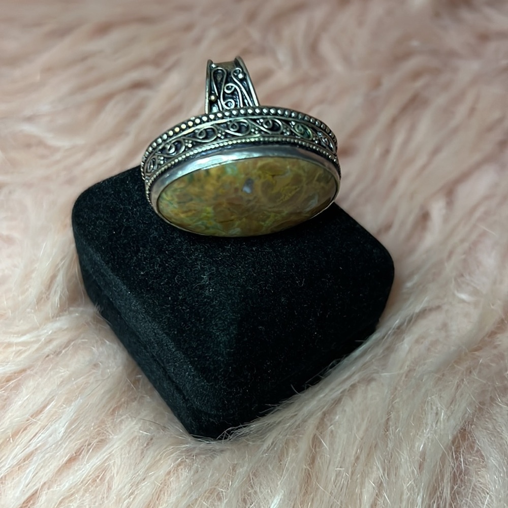 Antique Ring 🤎 - Picture 5 of 5